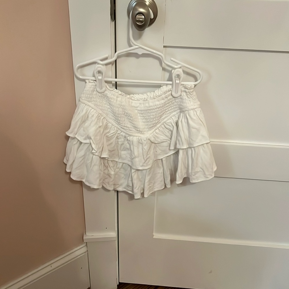 White, mini skirt
